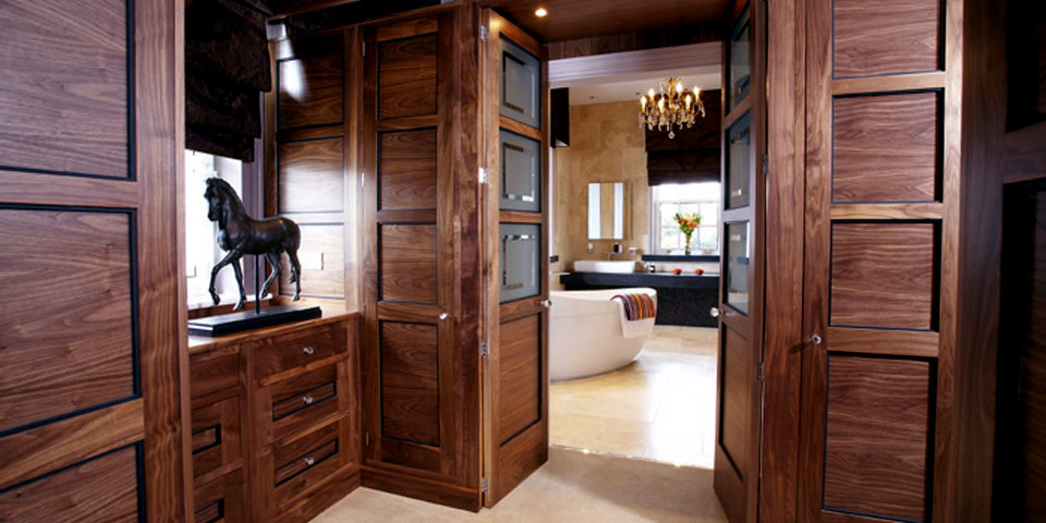 hotel style bathroom and bedroom design 